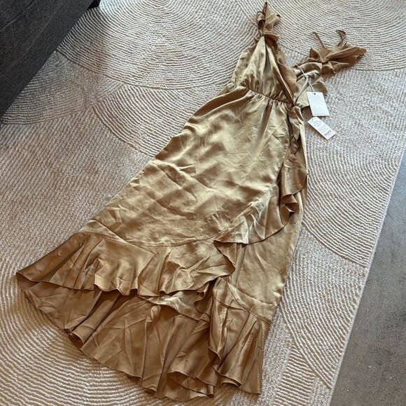 NWT Show Me Your MuMu Asymmetrical Gold Dress - Picture 1 of 9